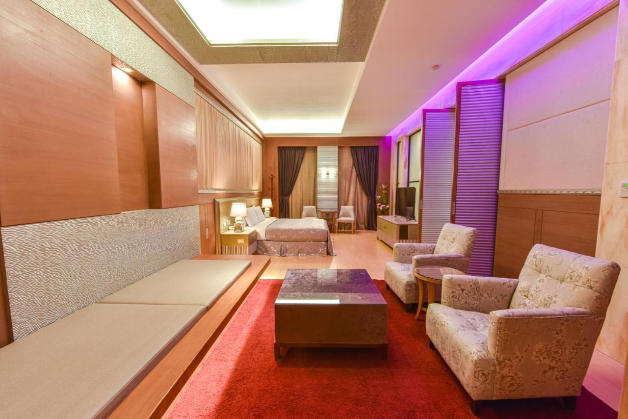 Purple Garden Motel 카오슝 외부 사진